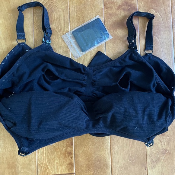 2 Kindred Bravely nursing/pumping bra. I have 2 of these - Picture 3 of 5